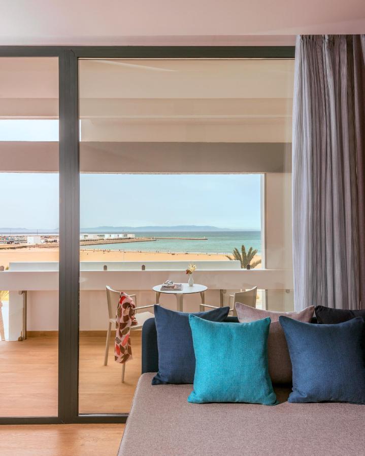 Отель Barcelo Tanger Экстерьер фото A room at the hotel