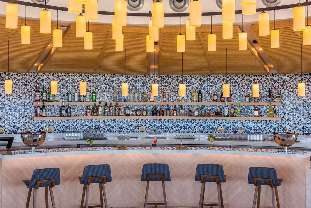 Отель Barcelo Tanger Ресторан фото The bar at the lounge